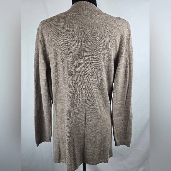 Cynthia Rowley Elegant Tan Women's Merino Wool Cardigan Sweater with Buckle Sz L - Picture 5 of 14